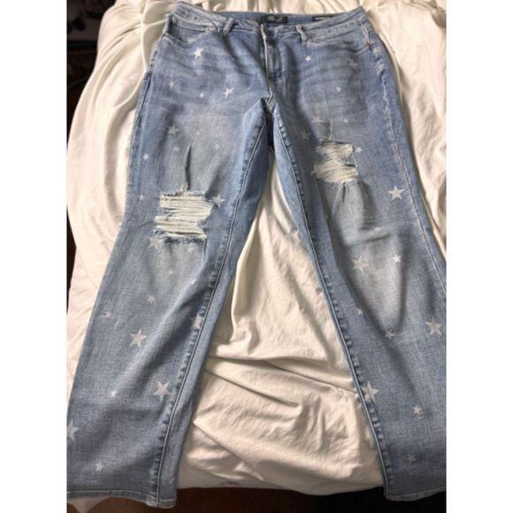 JUDY BLUE - 4th of JULY JEANS - Boyfriend Fit Jeans with White Stars - Size 16W - Picture 3 of 4